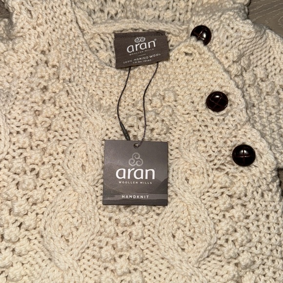 NWT wool baby sweater - Picture 2 of 8